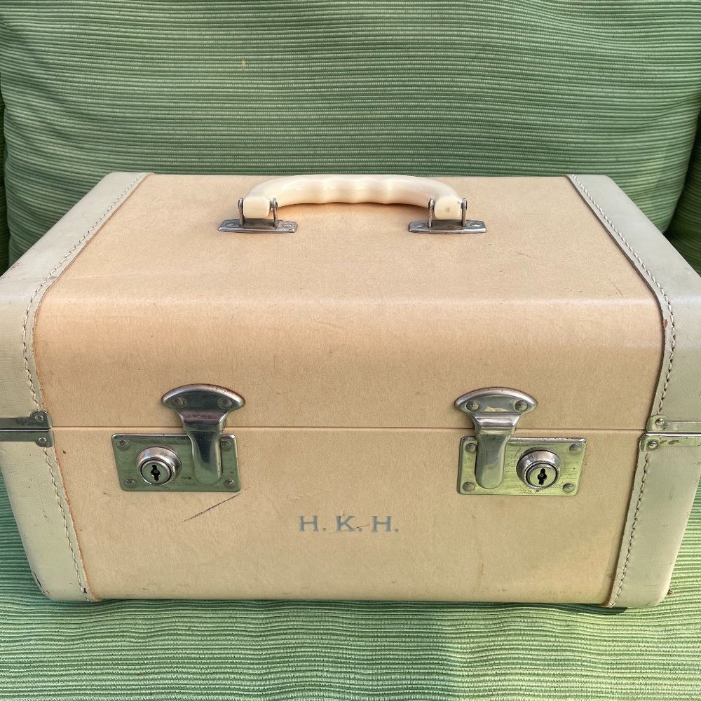Vintage Makeup Case